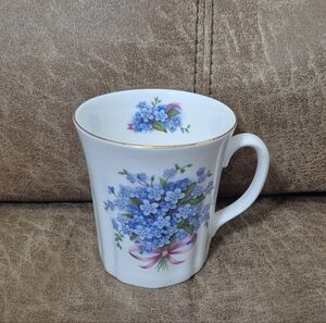 Vintage Forget me not flowers. Coffee/Tea Cup